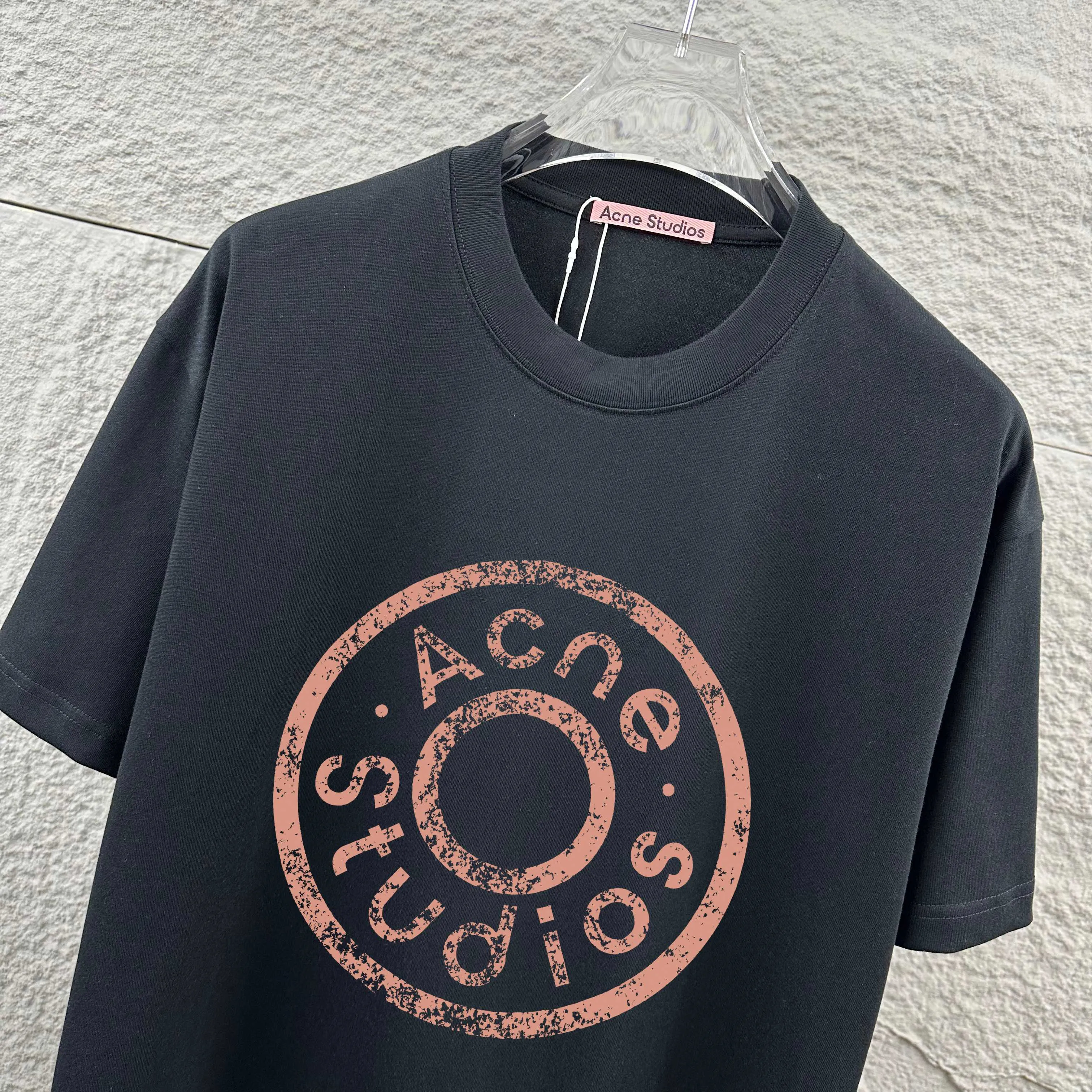 Acne studios Acne studios 2026 Spring and Summer New Arrival Classic letter heat transfer technology Customized double yarn plain cotton fabric Short-sleeved T-shirt Men and women Same Style Color: Black White Size: S (90-130 pounds) M (120-150 pounds) L (140-165 pounds) XL (160-180 pounds) XXL (180 pounds)